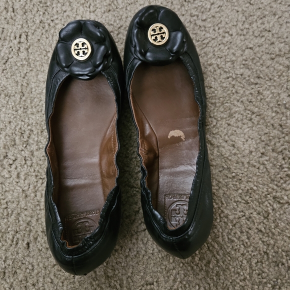 Tory Burch Women's Size 9 Black Flats - Picture 1 of 6